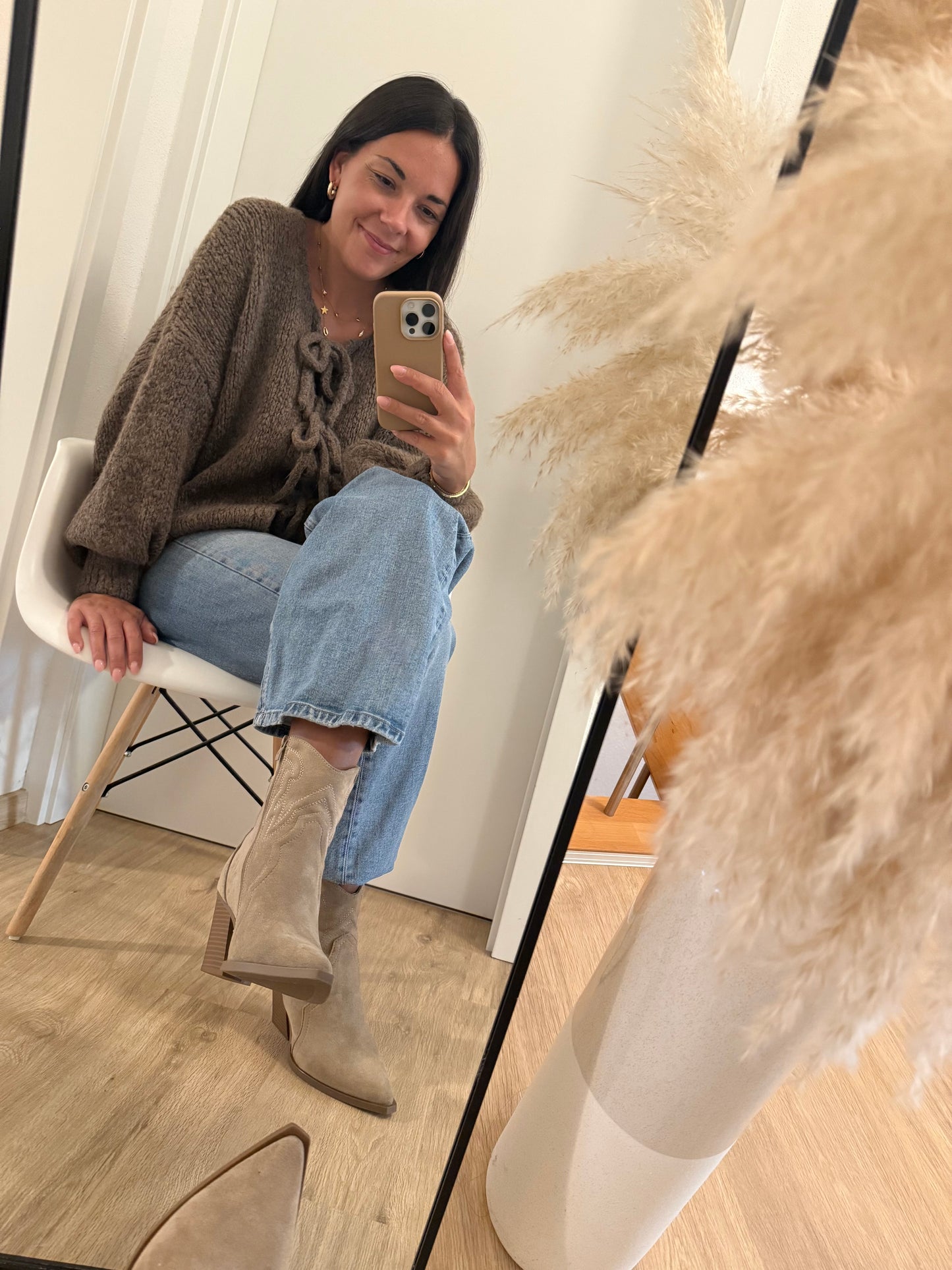 Cardigan mit Schleifen in braun