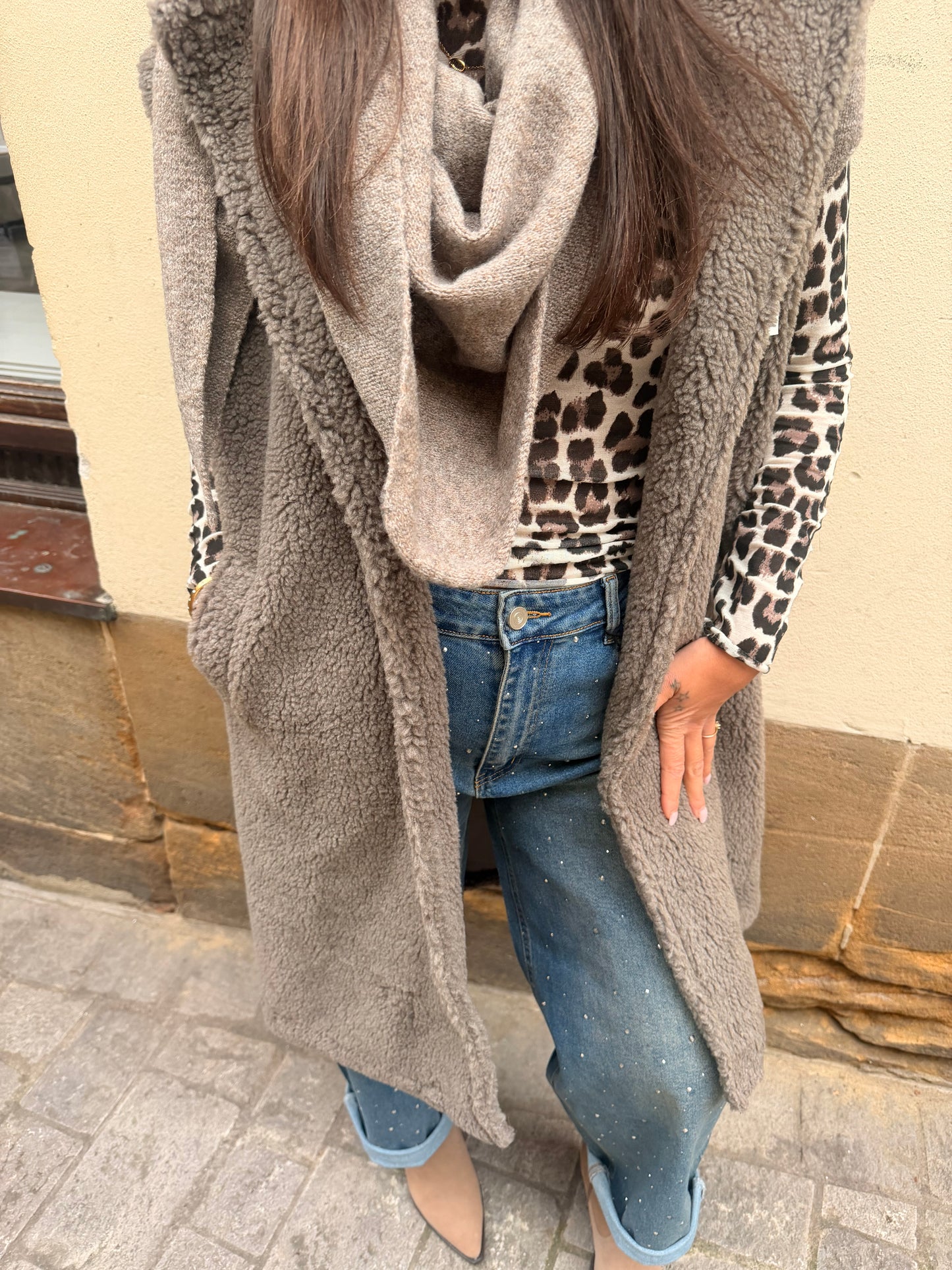 Long Weste Teddy in Taupe