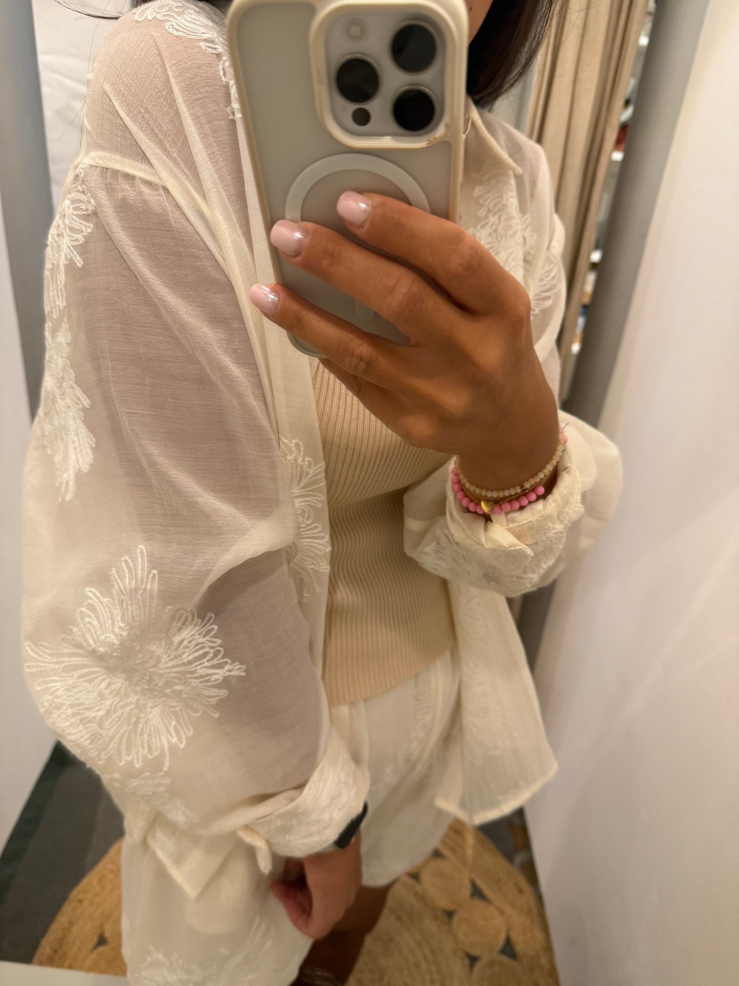 Feine Bluse transparent Flower