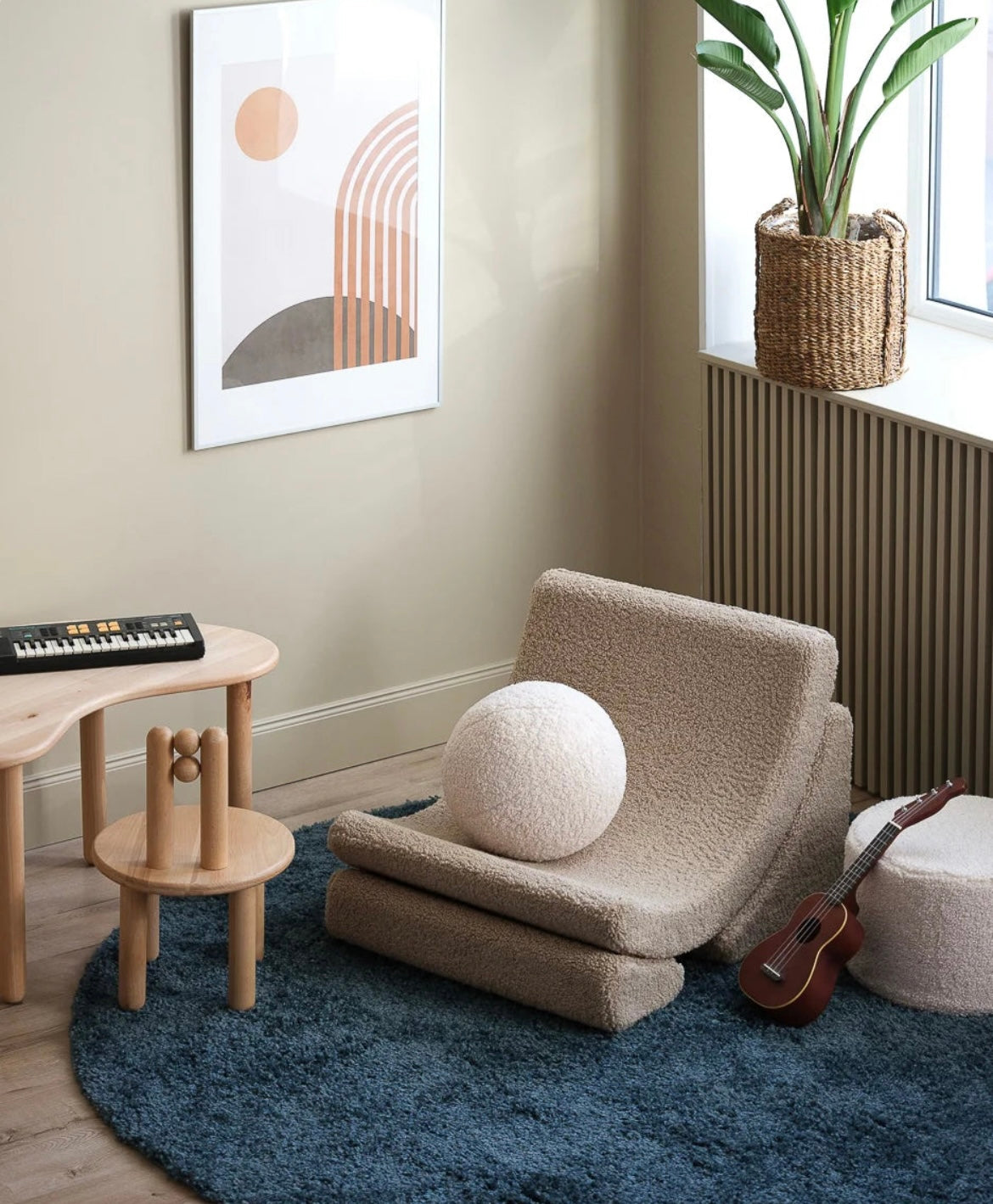 Wigiwama Moon Chair Teddy Biscuit