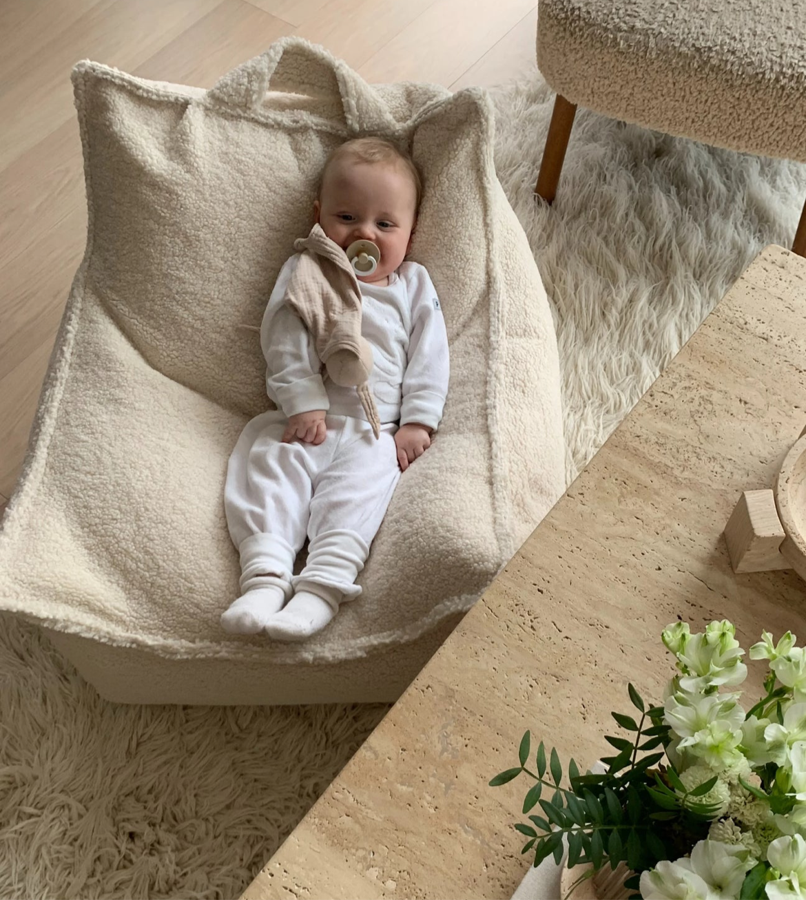 Wigiwama Sitzsack Sessel Teddy in Cremeweiß