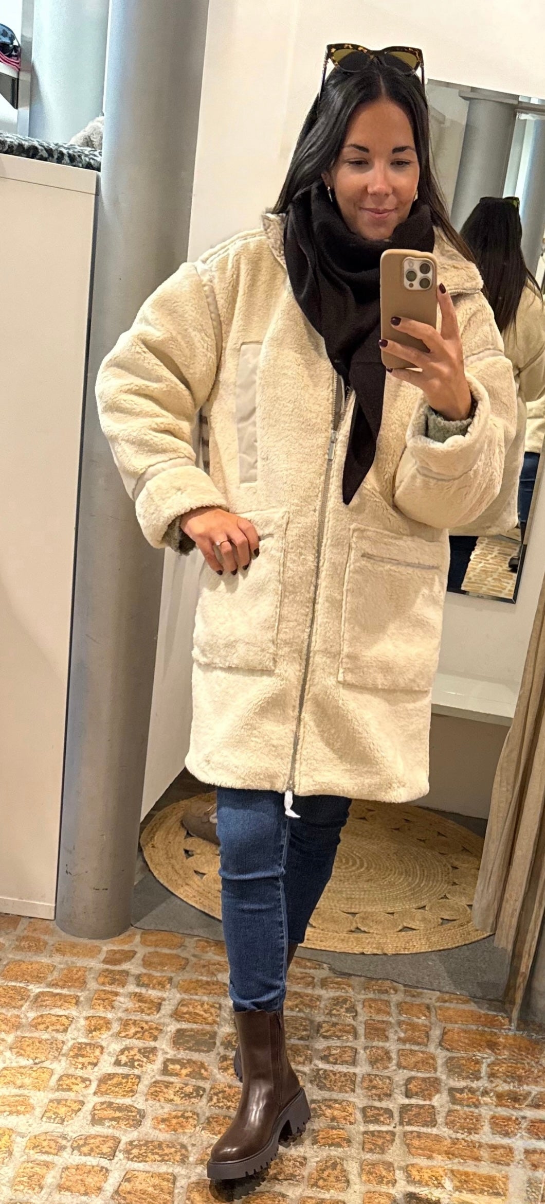 Peppercorn Teddy Mantel