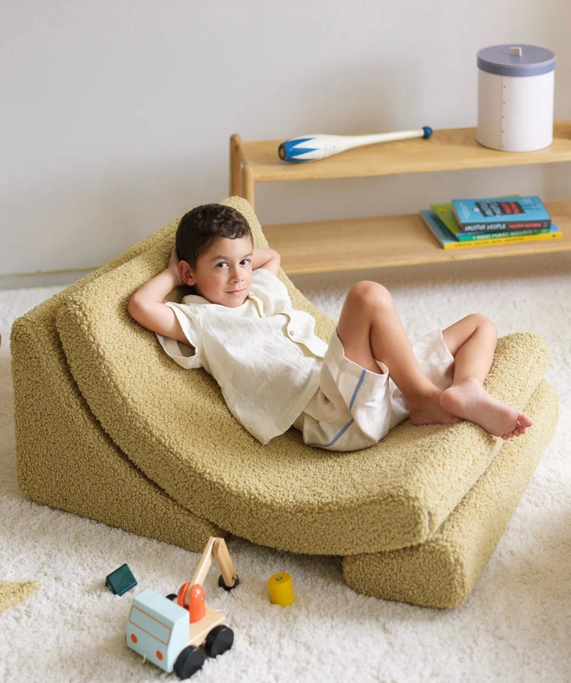 Wigiwama Moon Chair Teddy Matcha