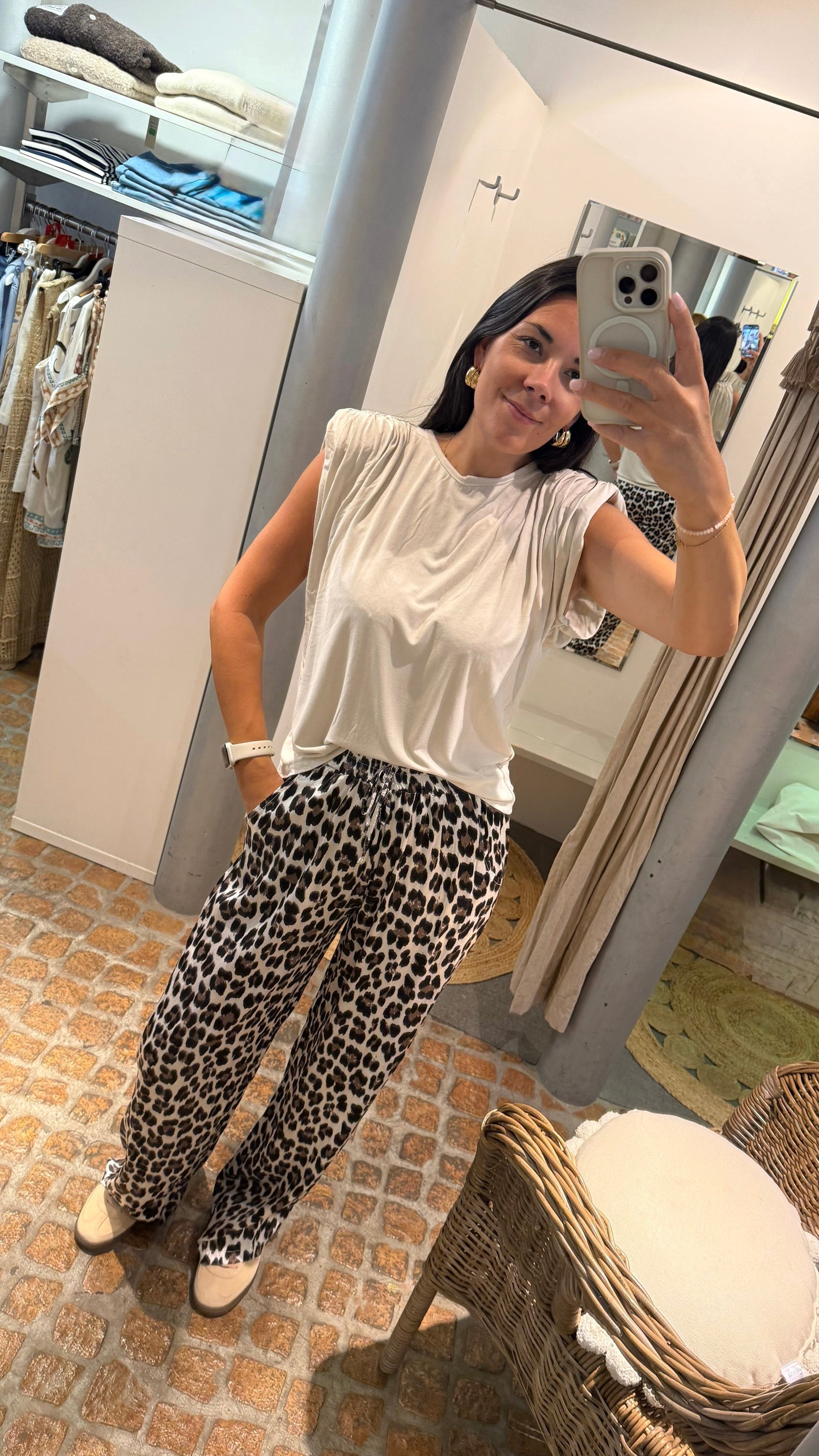 Satinhose LEO