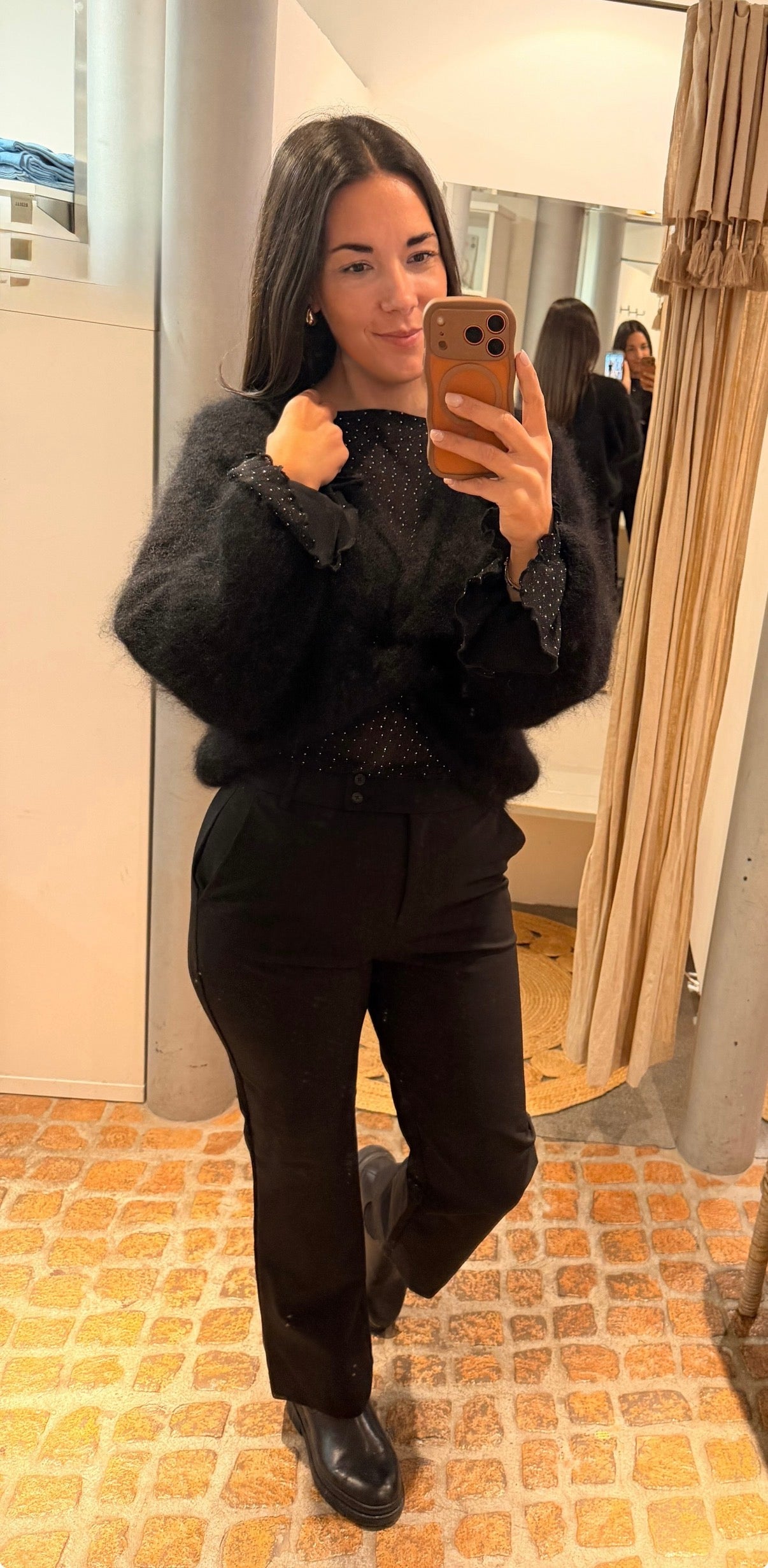 Kuscheliger Mohair Pulli Knoten in schwarz