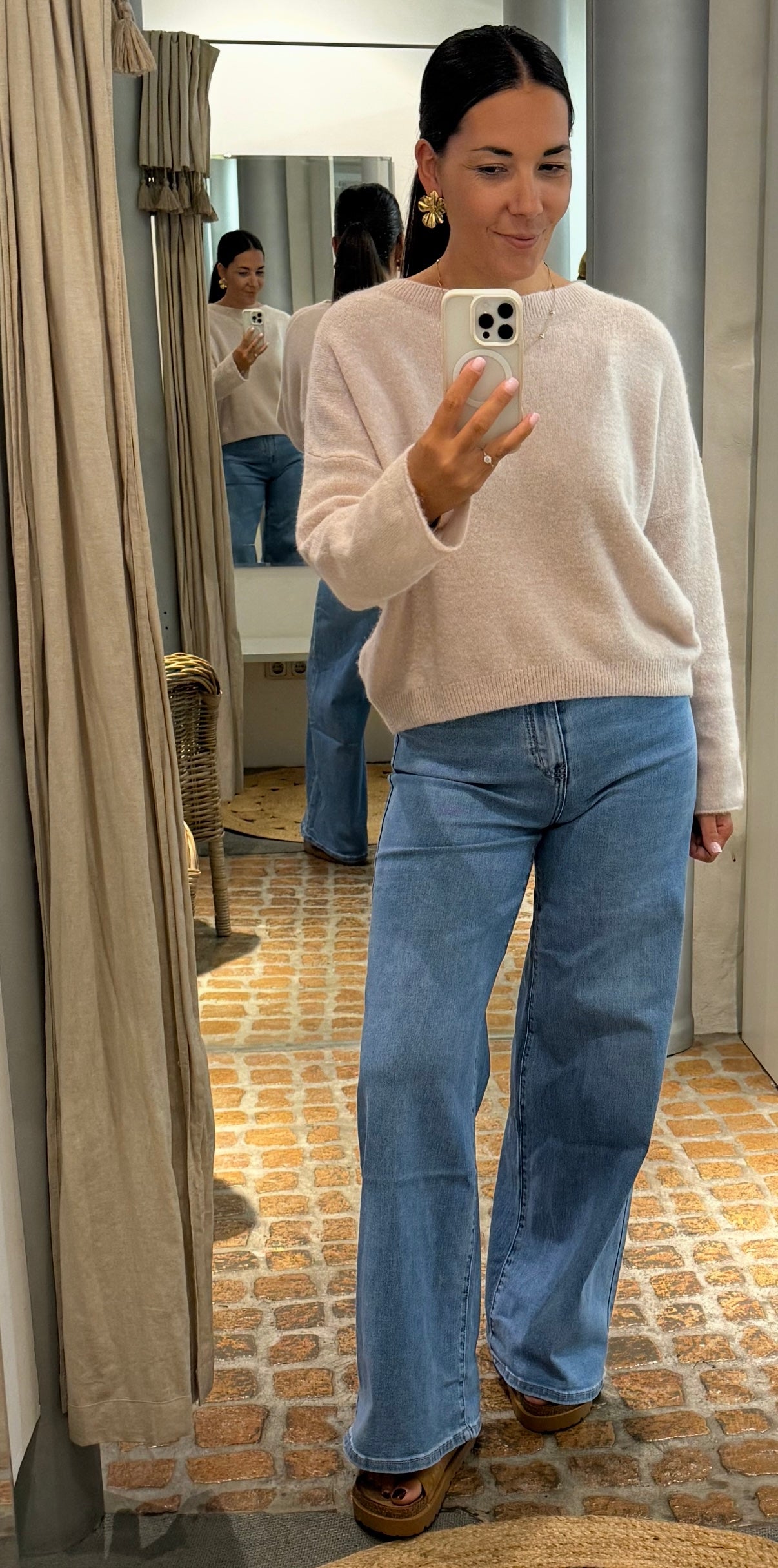 Pulli in beige