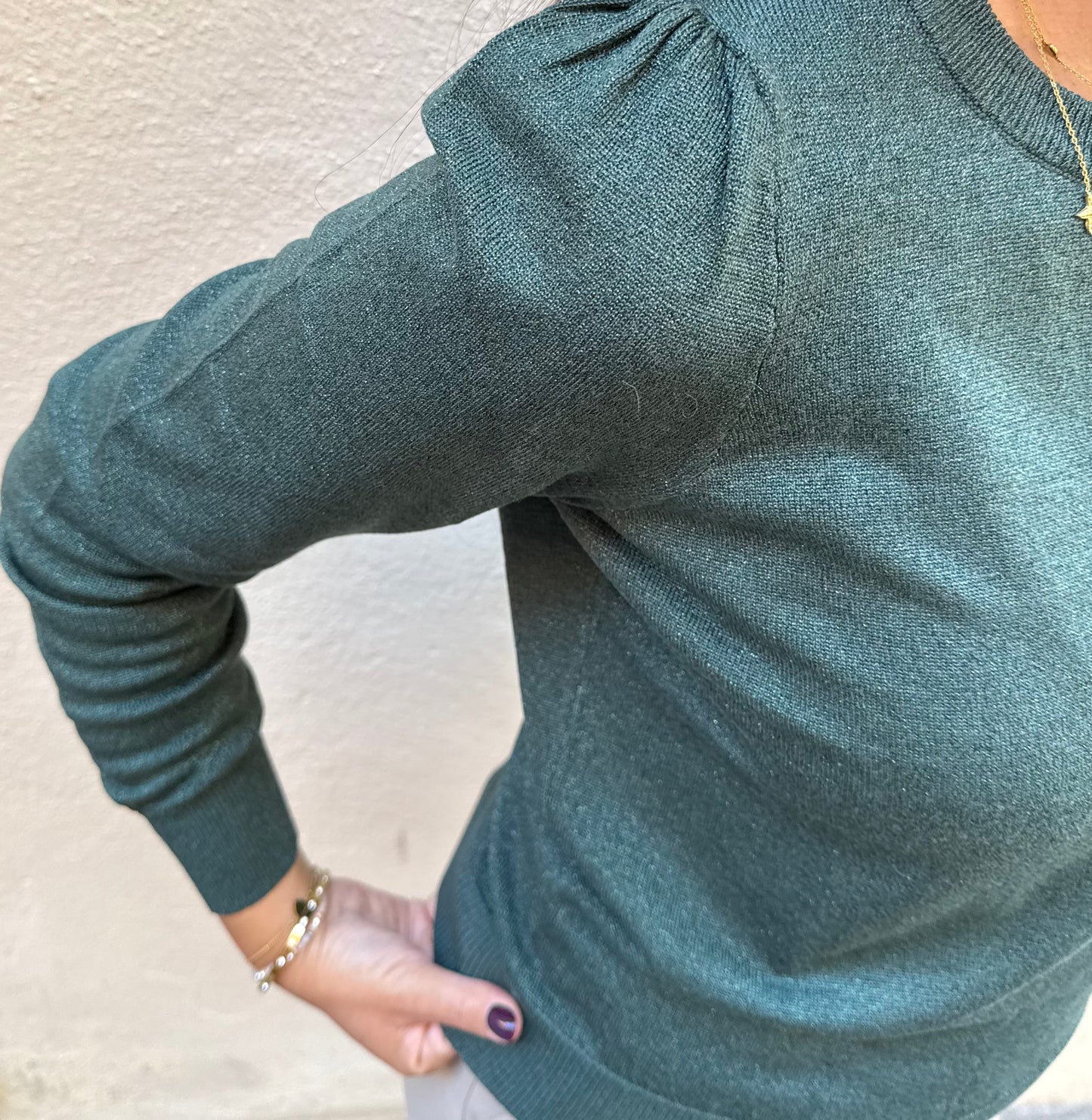 Peppercorn Midi Knit Pulli Glitter in tannengrün