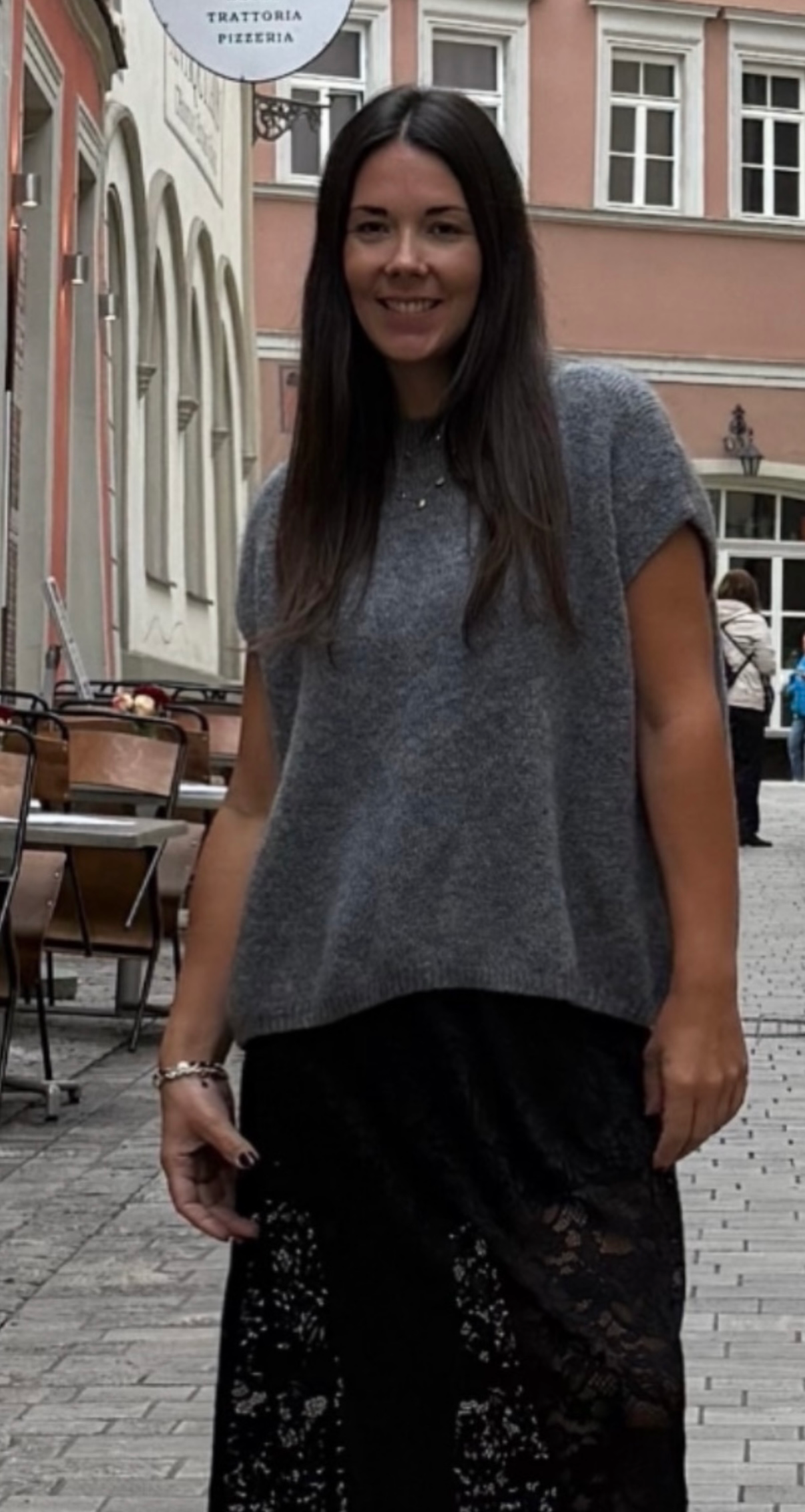 Oversized Strick Pullunder in Anthrazit