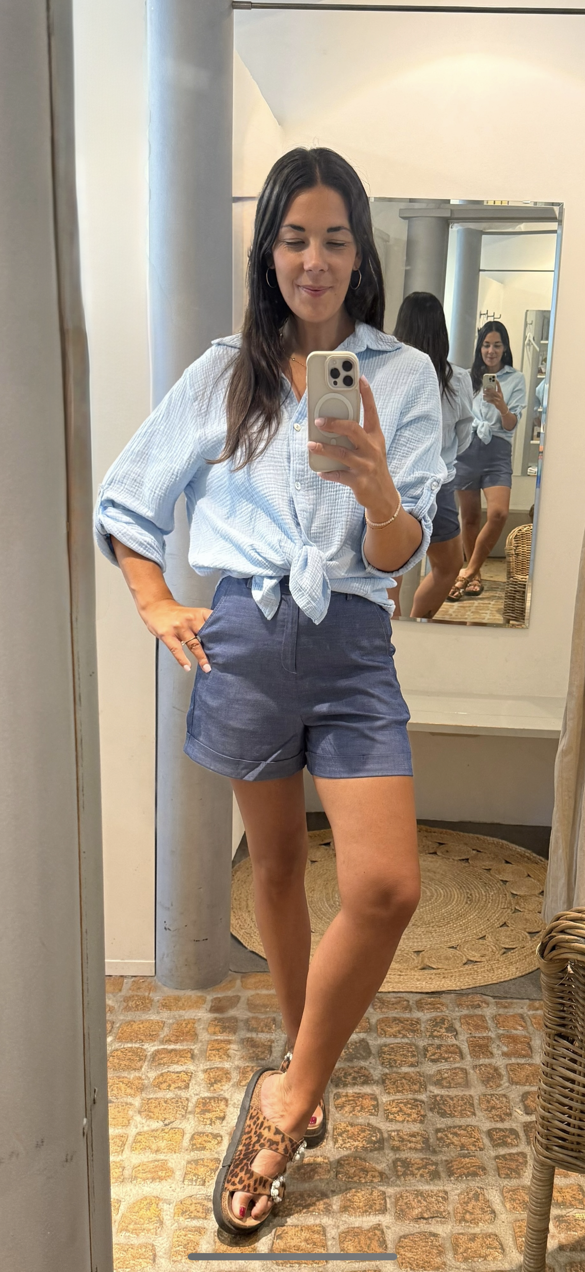 Soft Jeans Set mit goldenen Knöpfen