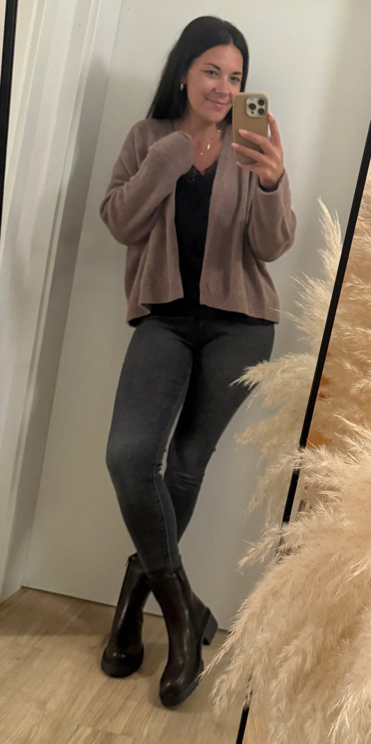 Cardigan in Taupe