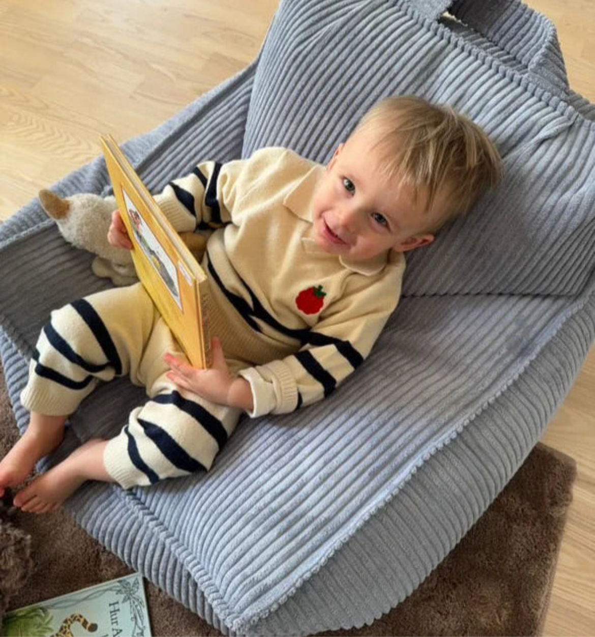 Wigiwama Sitzsack Sessel Cord Blueberry