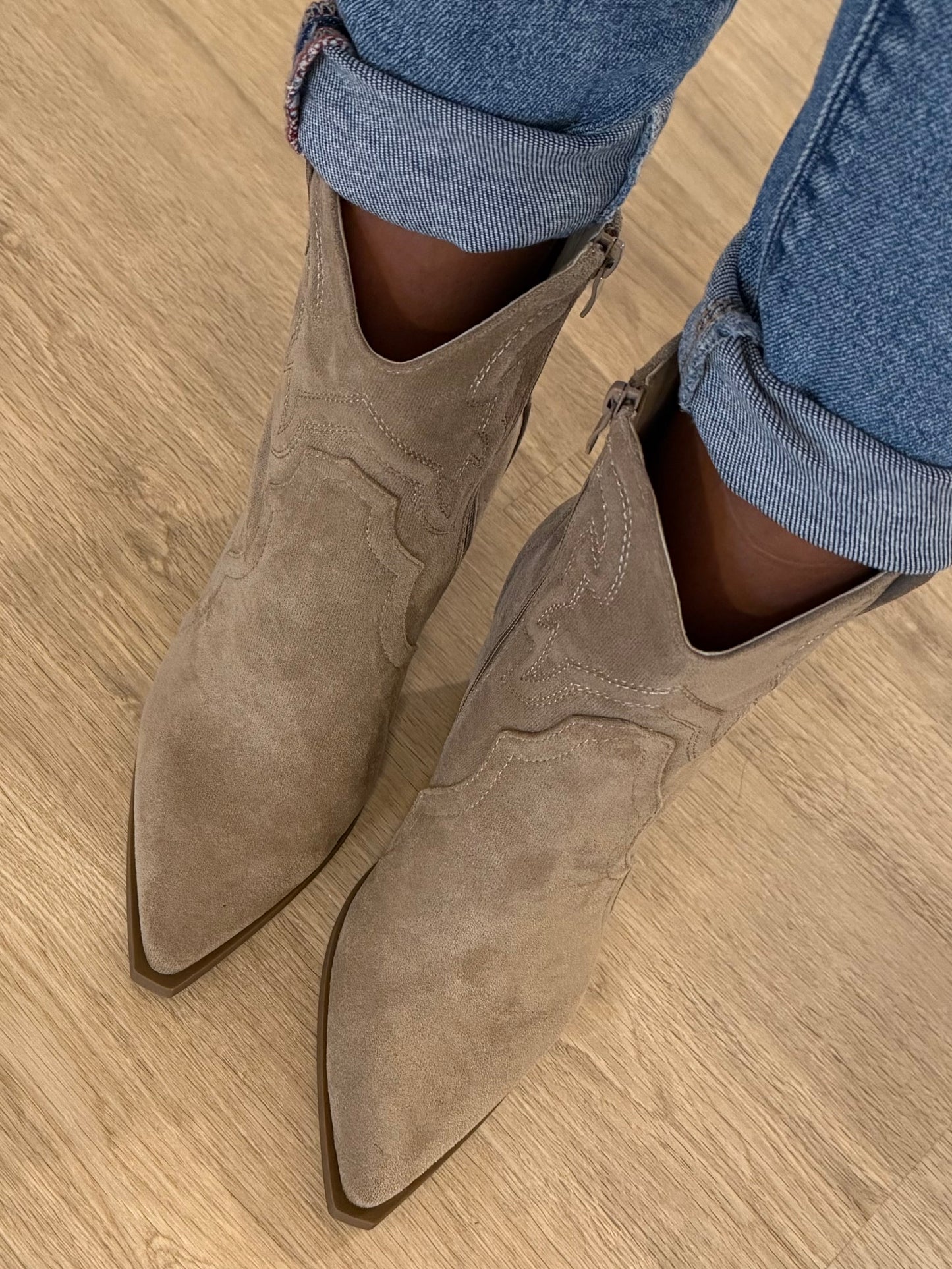 Midi Stiefelette Cowboy