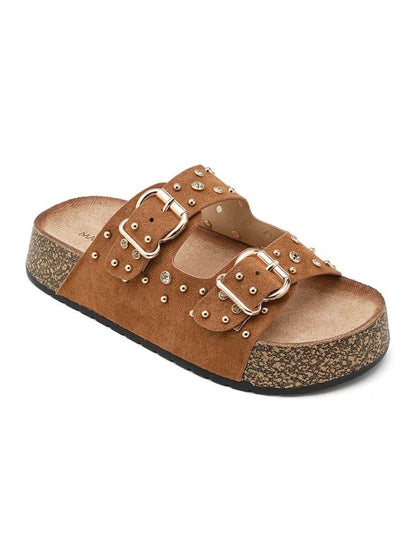 SCHLAPPEN MIT NIETEN