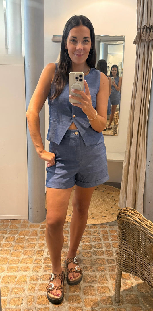 Soft Jeans Set mit goldenen Knöpfen