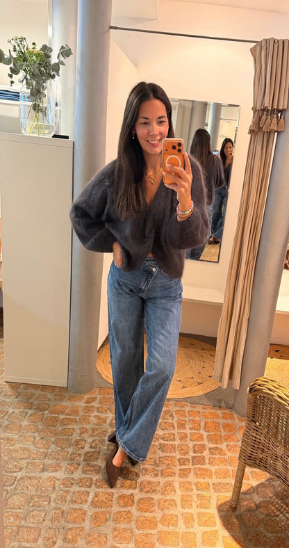 KUSCHELIGER MOHAIR PULLI MIT KNOTEN ANTHRAZIT