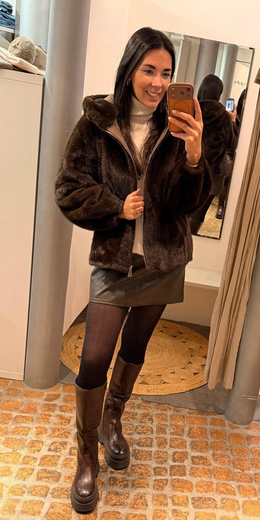 Fellimitat Jacke mit Kapuze in braun