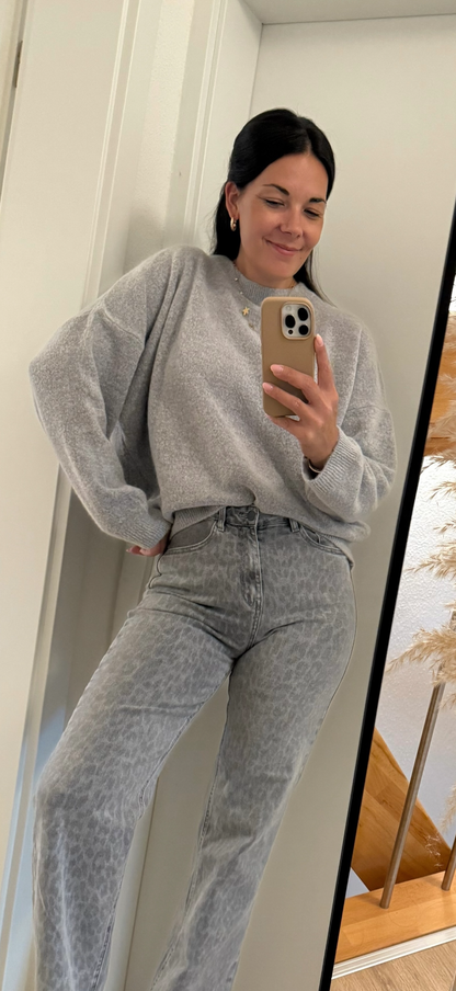 Pulli in Grau