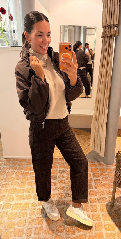 MIDI JACKE BROWN