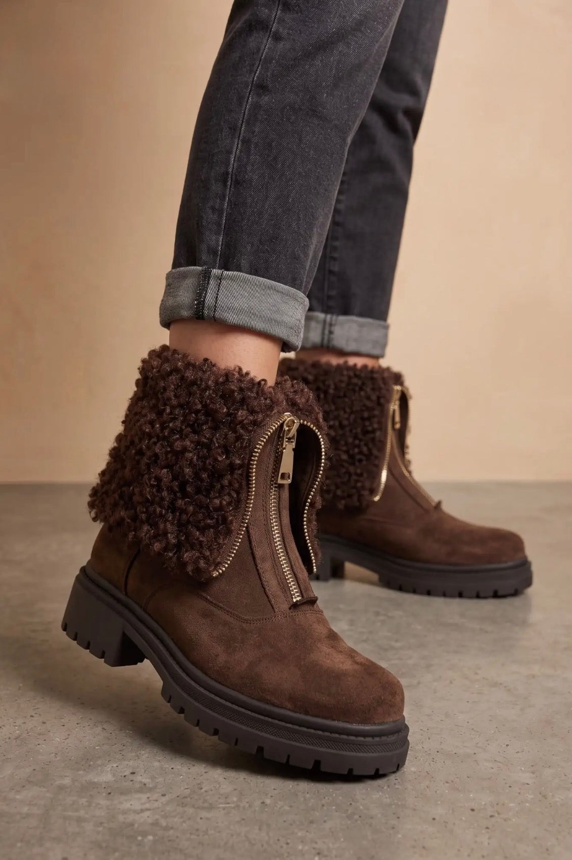 STIEFELETTEN WILDLEDER FLUFFY DUNKELBRAUN