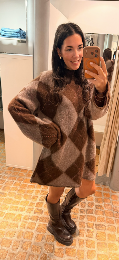 Strick Kleid Big Karo brown