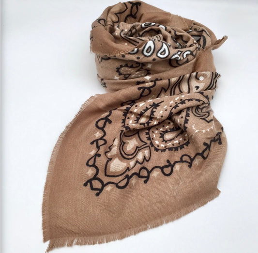 COZY SCHAL PAISLEY PRINT TAUPE