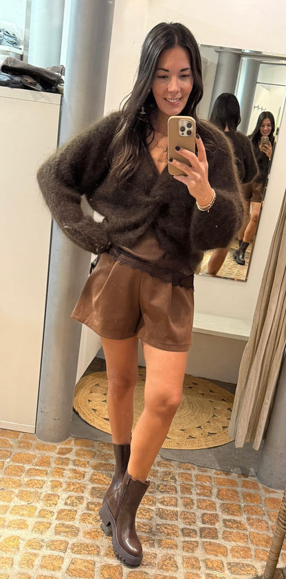 Kuscheliger Mohair Pulli Knoten in dunkelbraun