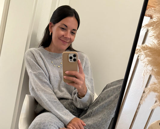 Pulli in Grau