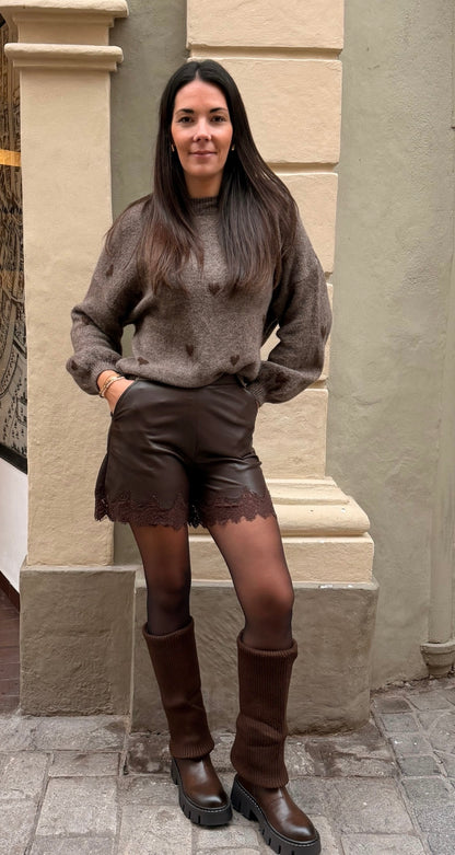 Shorts Lederoptik mit Spitze in braun