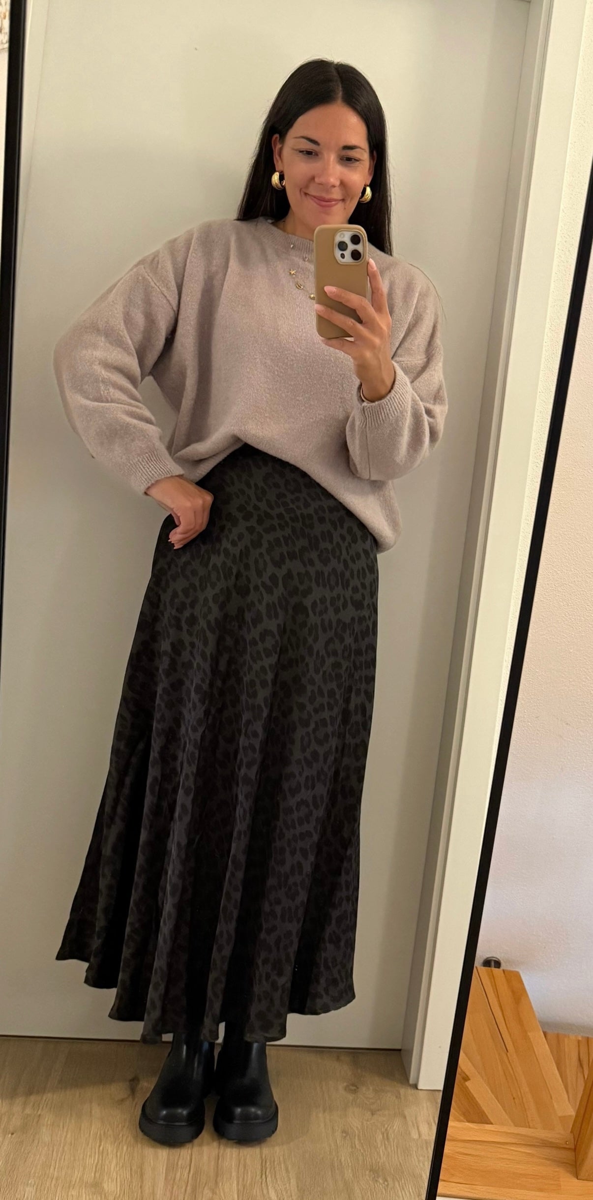 Pulli in Taupe
