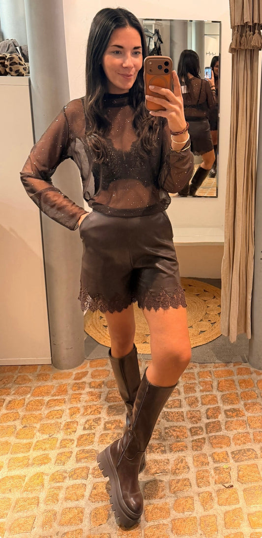 Shorts Lederoptik mit Spitze in braun