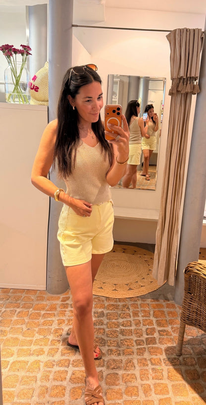 SHORTS BUTTER YELLOW