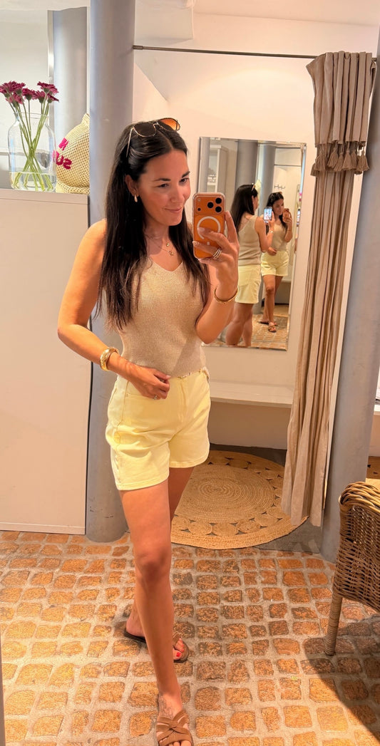 SHORTS BUTTER YELLOW