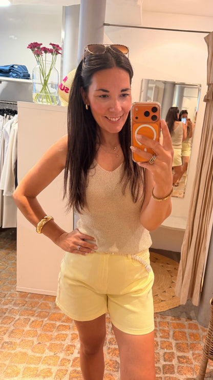SHORTS BUTTER YELLOW