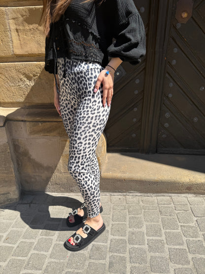 Everyday Leo Leggings black