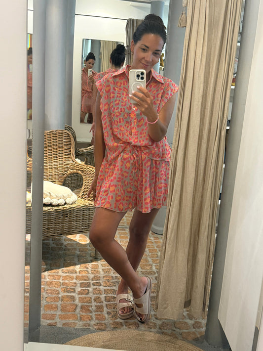 Leichte Leo Shorts pink