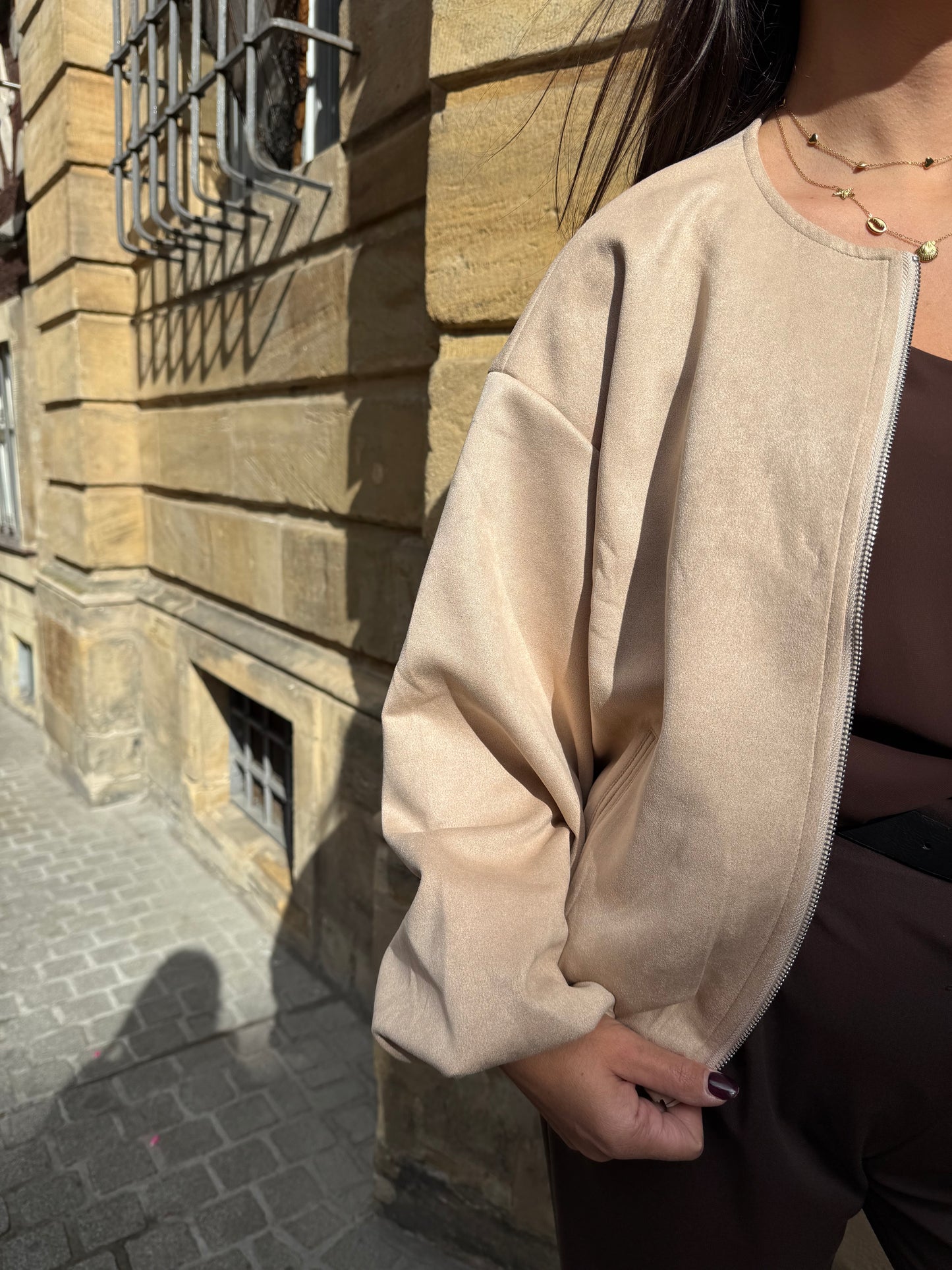 Midi Puffy Jacke in beige