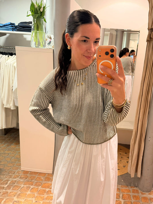 OUI LEICHTER STRICK PULLI